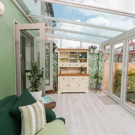 41 Chatsworth Gardens 펜션 스카버러