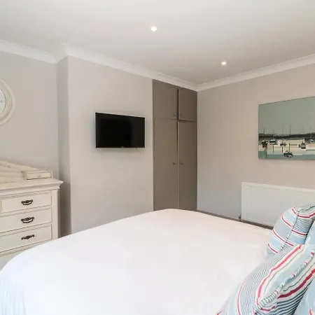 41 Chatsworth Gardens 펜션