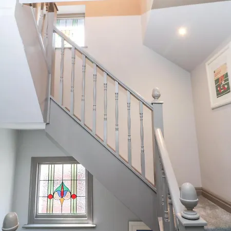 41 Chatsworth Gardens 펜션